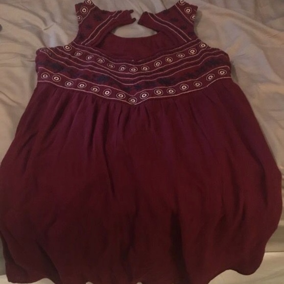 Cupio Burgundy Dress - Picture 2 of 3